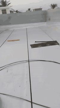 (((بسم الله وعلى بركه الله))) 

(((؟ ارى خه لك خانه قين نازار براگه م))) 

(الحك سطحك قبل الرطوبه ودمار سقف المنزل)  
الى اهلنا وناسنه في خانقين الحبيبه عمل ايزوكام السطوح والجدران كرسته وعمل تبدا الاسعار من ٥الاف الى ٧الاف للمتر حسب النوع والسمك والماده مستعدون لعمل المؤسسات الحكوميه والاهليه فتح وشد التانكيات وغسل السطح وفتح وشد صحن الستلايت هم علينه تسهيل لصاحب المنزل  حته السبلت هم مااتعبك بي اتصل وبيك خير وتدلل. 
رقم الهاتف *********** حسين 
(ابو ئالاند)
