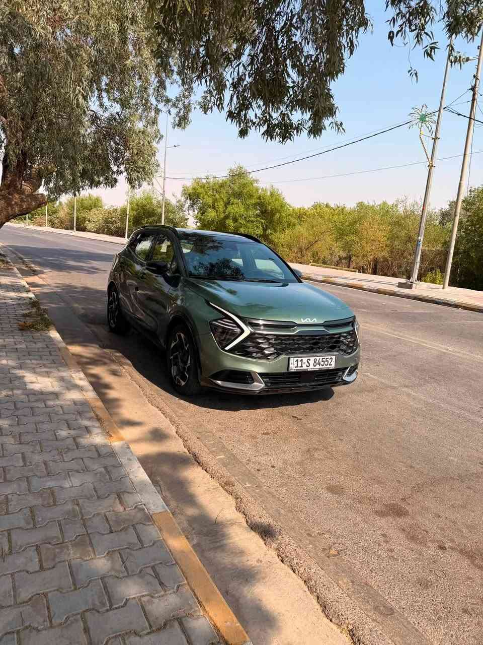 سبورتج جيتي لاين خليجي موديل 22
لون مميز رقم بغداد فول مواصفات 

مكفوله 

ماشيه 112الف 

(المواصفات)

فتحه سقف بنوراما

تبريد لمس بيانو 

بصمه +بصمه ابواب 

كشنات كهرباء

كشنات تدفئه تبريد 

كشنات جلد +شامو 

صندوق كهرباء

تشغيل عن بعد 

شاشه متصل 

حساس امامي خلفي 

باقي المواصفات المعروفه 

السعر 210 وبيه مجال بسيط مكاني الكوت(***********)
