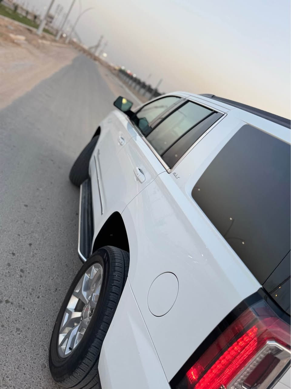 سلام عليكم 
جمسي يوگن 2108 SLT فول مواصفات 
فتحه رادار امامي خلفي جانبي 
حساسات بالكشنات 
كشنات تدفئة تبريد 
كشنات فصل 
اشاير بالمري ليلي نهاري 
وبعد بيها هواي مواصفات واضحه بالصور 
حادثها بند صبغ ومدكر نفس اللون ابيض صدفي
مرقم بغداد دخول جديد كتاب ضباط تحويل ثاني يوم 
***********
السعر 310$ البصرة, العراق
