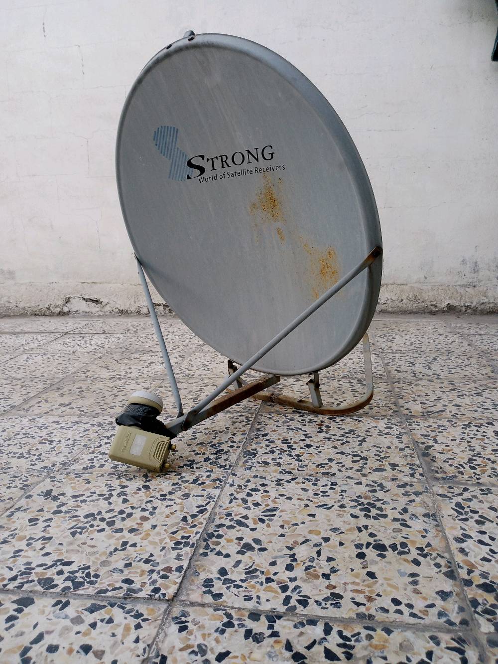 بغداد البياع 
سعره رخيص كلش 
شغال وكلشي مابيه 