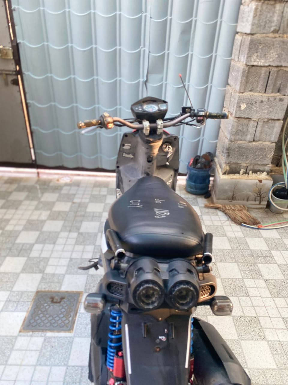 سلام عليكم دراجه سكنس جبلي للبيع سعر 950اوبيه مجال مكاني واسط قضاء الزبيديه او مراوس  بنامه الستفسار خاص او على الرقم ***********
