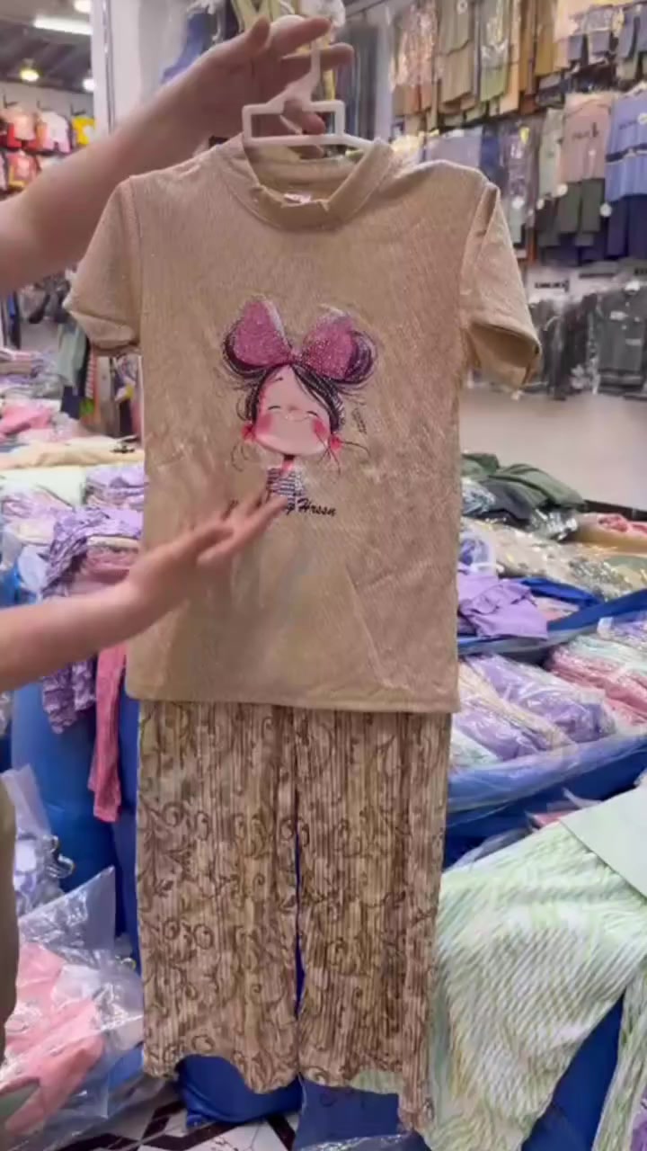 تراك بناتي وسط 
بدي طش الرمل 
بجامة كيلوت 
قياسات 
15/16/17
يلبس اعمار 
من 5 سنة 
الى 10سنة 
سعر الدرزن 
48 الف 
جملة القطعة 
4000
توصيل 6 الف


**إذا كنت صاحب هذا الإعلان وتريد حذفه لأي سبب، رجاءا أرسل رسالة إلى الدعم الفني**