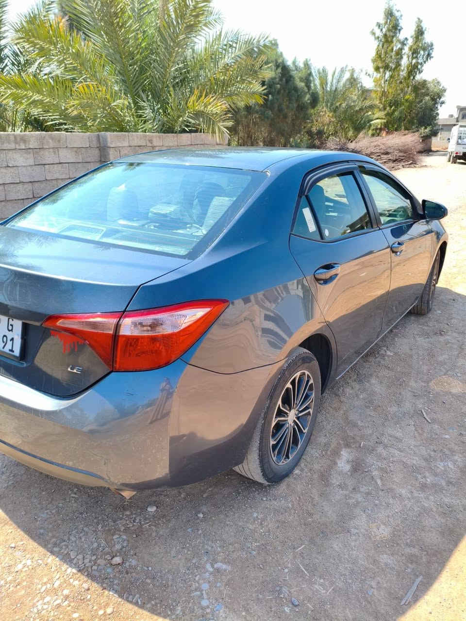 السلام عليكم ورحمة وبركاته
كورلا 2017 رقم سليمانية وارد امريكي ضرر قطعة واحدة فقط چاملغ بدون دواخل. السيارة بأسمي شرط التحويل. المكان  ديالى العظيم. ***********.ب وتساب
