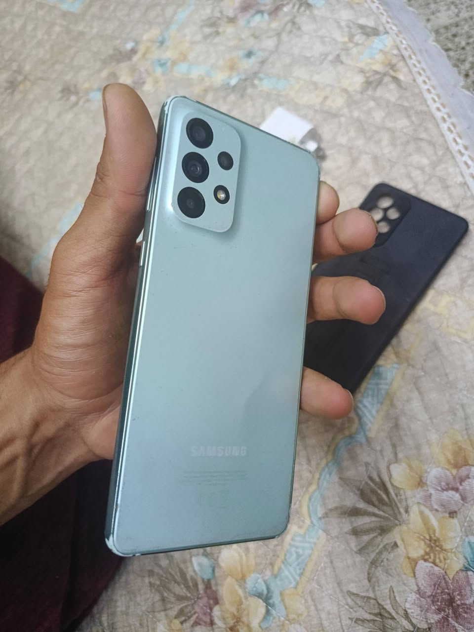 Galaxy A73 5G
ذاكره256. رام 8+8
مكفول من كلشي عل فحص ما داخل تصليح ابدد
شاشه امولد 120هرتز بوبجي 60فريم عل HDR ويا شاحنه وكيبل اصليات وحافظه. 
سعر 250بيع او مراوس العنوان بغداد 
جهاز  بي ضمان سبوع.  

***********.
