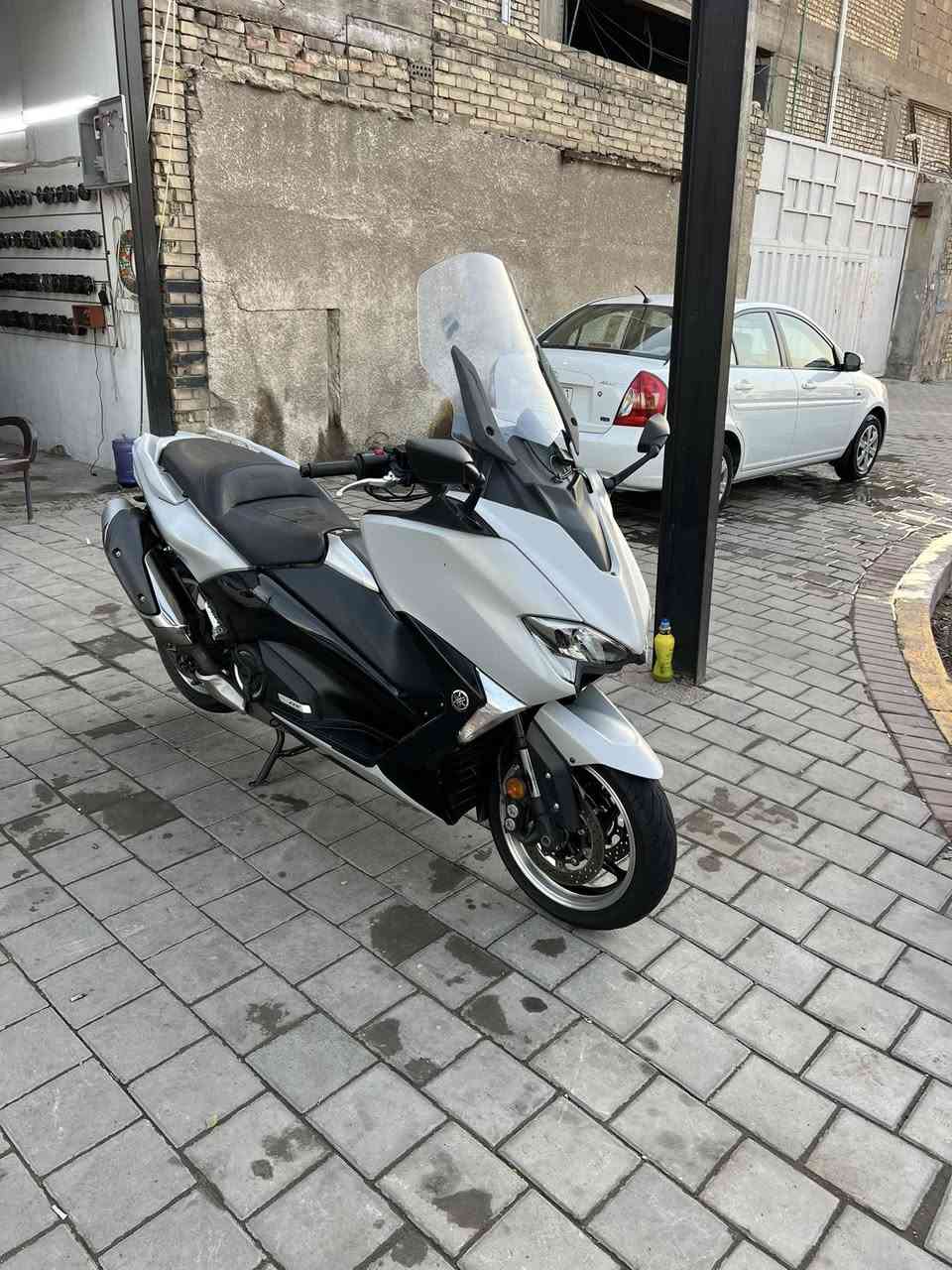 معرض الواثق لتجارة الدراجات النارية
متوفر ياماها تي ماكس 530 2019 DX
عداد الممشى 29,000 كفالة عامة رمبة الدراجة 

للاستفسار اتصل وتدلل 
***********
***********
