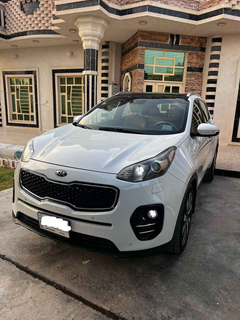 كيا سبورتج ٢٠١٨فول بصمه كراسي جلد وكهرباء بنوراما زراك  السعر ١٨٧ بيها مجال بسيط حك الجيه لايت مكفوله كفاله عامه من الصبغ عدا بارد بسيط ممبيين ماشيه ١١٦ الف خليجي محرك وكير ممفتوحات على وضع الشركه رقم بغداد المكان فلوجه ***********
