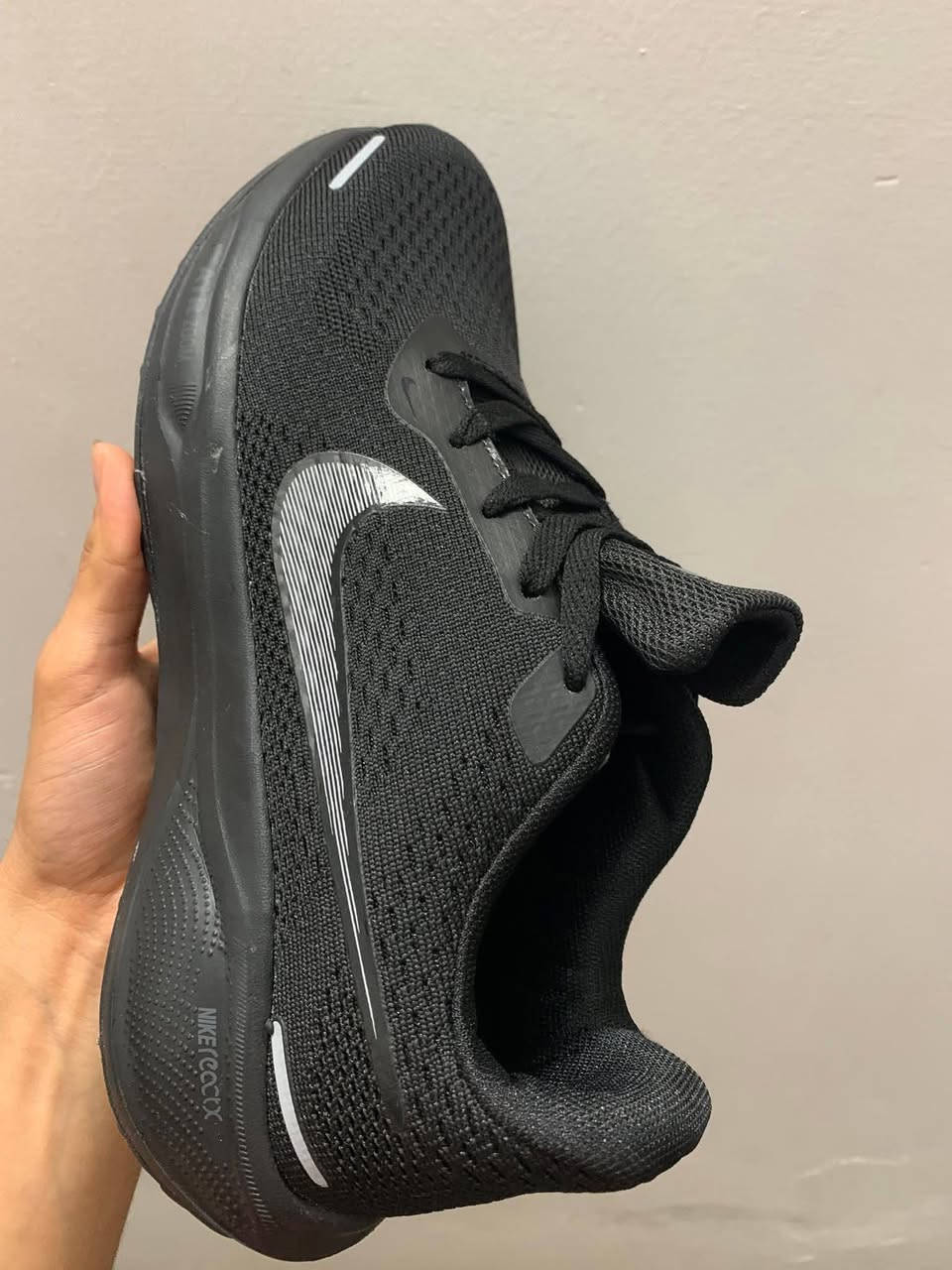 نايك  فيتنامي الاصلي متوفره من قياس 41 إلى 44  
للطلب والتواصل ***********  سعر 20 توصيل 5
@إشارة
