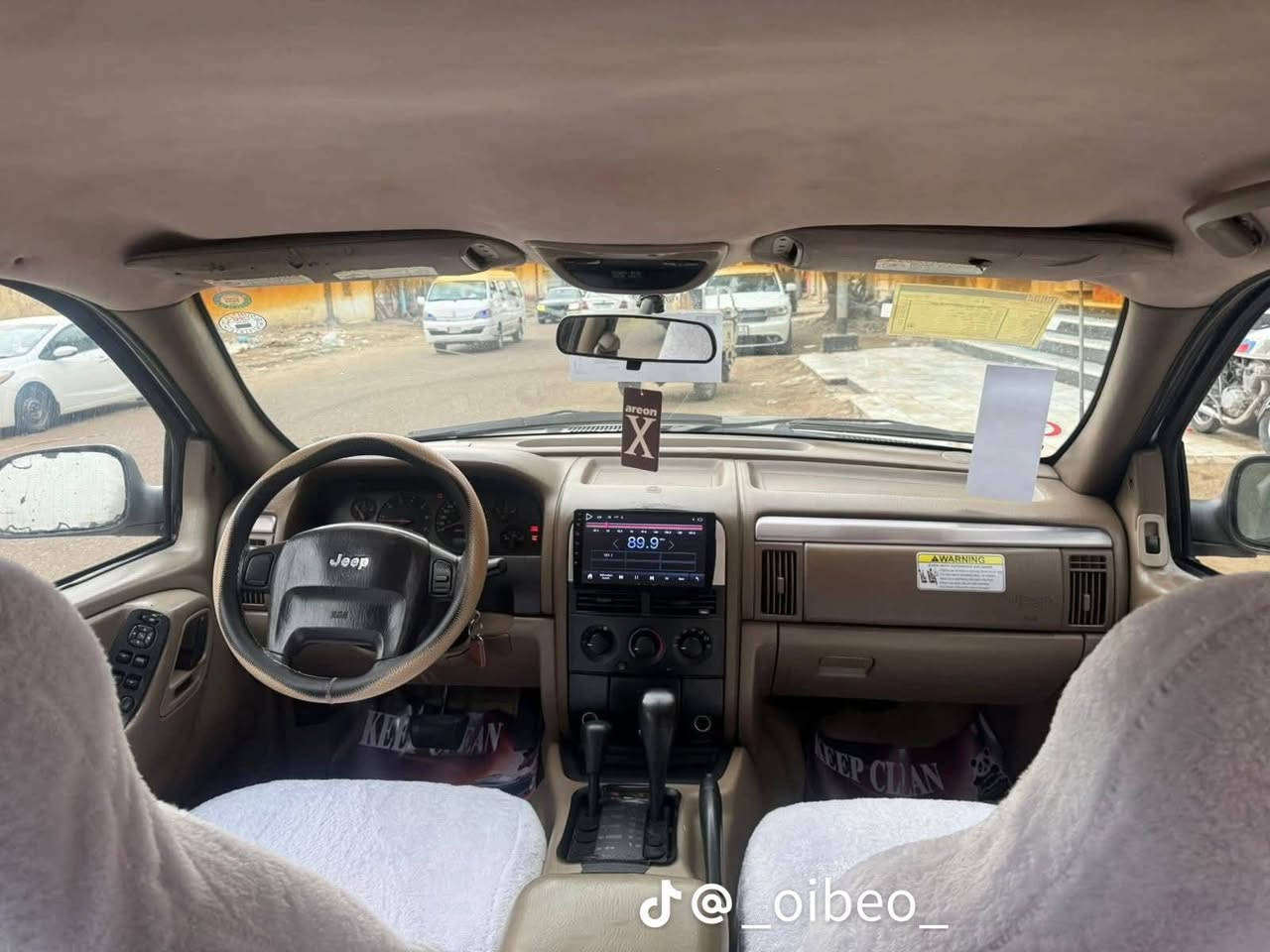 سلام عليكم  أعادت النشر بسبب الوعود الكاذبه جيب كراند شيروكي موديل 2001مكفوله السياره من كافه الاوصوليات رقم شمالي دهوك رقم انكليزي والسياره بسم ولد بل ناصريه ثاني يوم التحويل سنويه جديده ل 2030السياره بلاديه على وضع الشركة جاهزه من كلشي كير حداديه مكينته بلاديه تبريد اجدد من الصوره ريمونت سنتر لوك شغال مكان السياره بغداد البياع  السعر 80ورقه بيها مجال بسيط رجاءآ الموالشراي لا يتصل ***********
