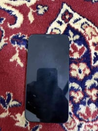 ايفون 12 عادي الذاكره 128 بطاريه 85 عربي شرق اوسط  نضافه 95‎%‎ السعر 3...