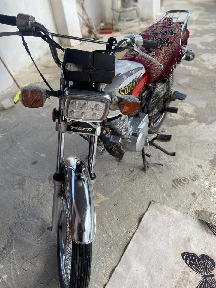 للبيع تايگر موديل 2021
الدراجه كلش نضيفه كلشي شغال
المحرك ماامفتوح 
سعرها 500 وبيها مجال قليل 
للتواصل واتساب 
***********
