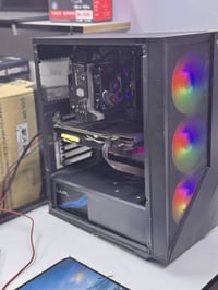 i5 8600k • GTX1660 MSI • رام 16 جيجا 3200