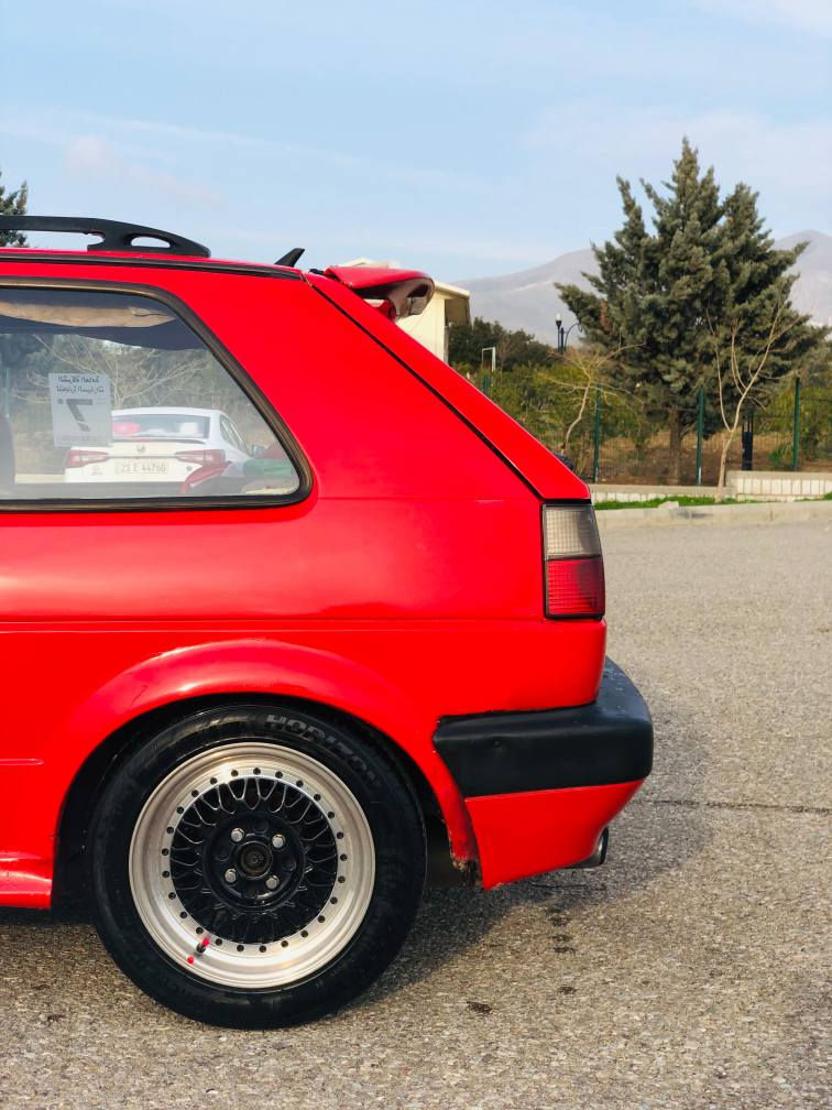 بۆ فڕۆشتن 📦🔥  
گۆڵف مۆدێل 1991 گێڕ عادی
ماشاللە سەیارەکە تا بڵێی جوان و مەزبوتە ئاڕمی سلێمانی پلاستیکە بە شەرت 🔥 
دەعمی نیە پێش و دوای مەزبوتە  چوار تایە و ویلی BBS ی لە ژێرە🔥
 سەیارەکە ماڵی خۆمە و خزمەت کراوە  کامل بۆیاخە لەسەر ساخی  🖤 
شۆێن  سلێمانی 🖤 
سعری :29$ معامەلە  
جوابی کۆمێنت و چات نایەمەوە لەگەڵ ڕێزدا ❤ 

ژمارەی خاوەنی :***********
*********** السليمانية, العراق
