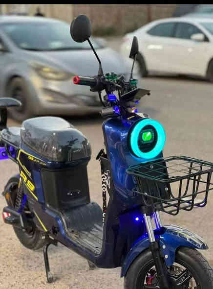 سلام عليكم دراجه شحن R9 موديل 2025 دراجه جديده بمعنى الكلمه خمس بطاريات الدبل 22 امبير V60 ملف 1500W بيه نضام البارك وبيه البك مسجل بلوتوث منفذ شحن السعر 450 قفل مكاني ناصريه حي اور قرب مدرسه الايرانيه الرقم ***********
