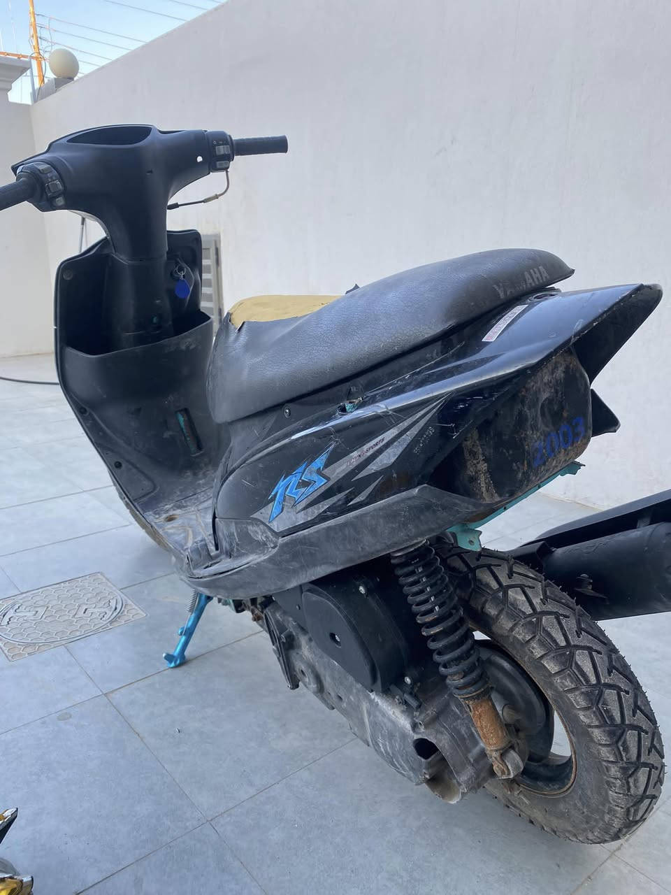 السلام عليكم دراجه ماكس عدله بوشه 55 نظافه فول الدراجه نكره سلف الدراجه عمرتها عل ايدي كلشي بلادي عدا البوشه صلنصه اف ام رياضيه ووياها غراضها كامل من بكلايت كلوب امامي كيج سرعه وكلهن شغالات حت ظفيرتها بلاديه للتواصل: 
***********
