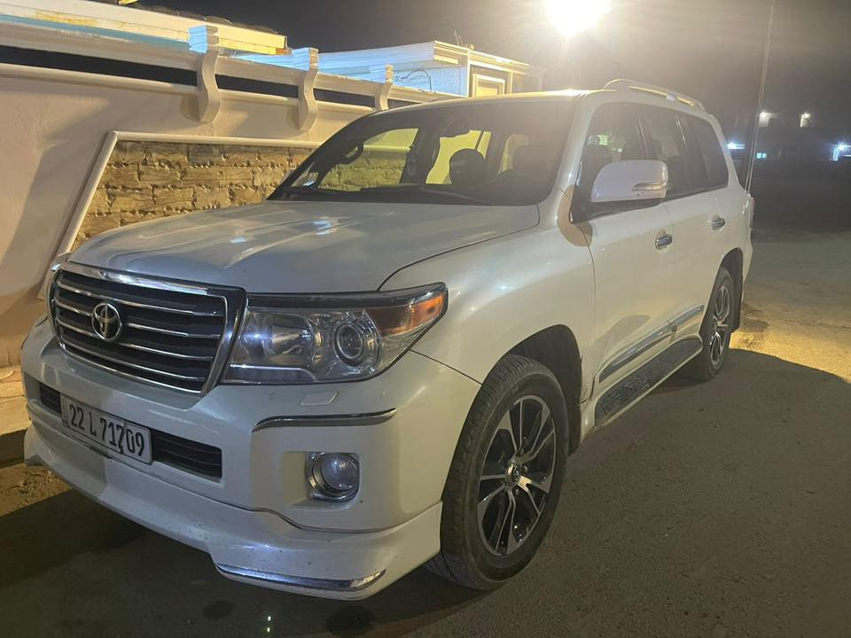 سلام عليكم من رخصت مدير الكروب لاندكروز موديل 2013 بيع أو مراوس السعر 320  العنوان بابل ملاحضه السياره فول موصفات بدون فتحه ***********
