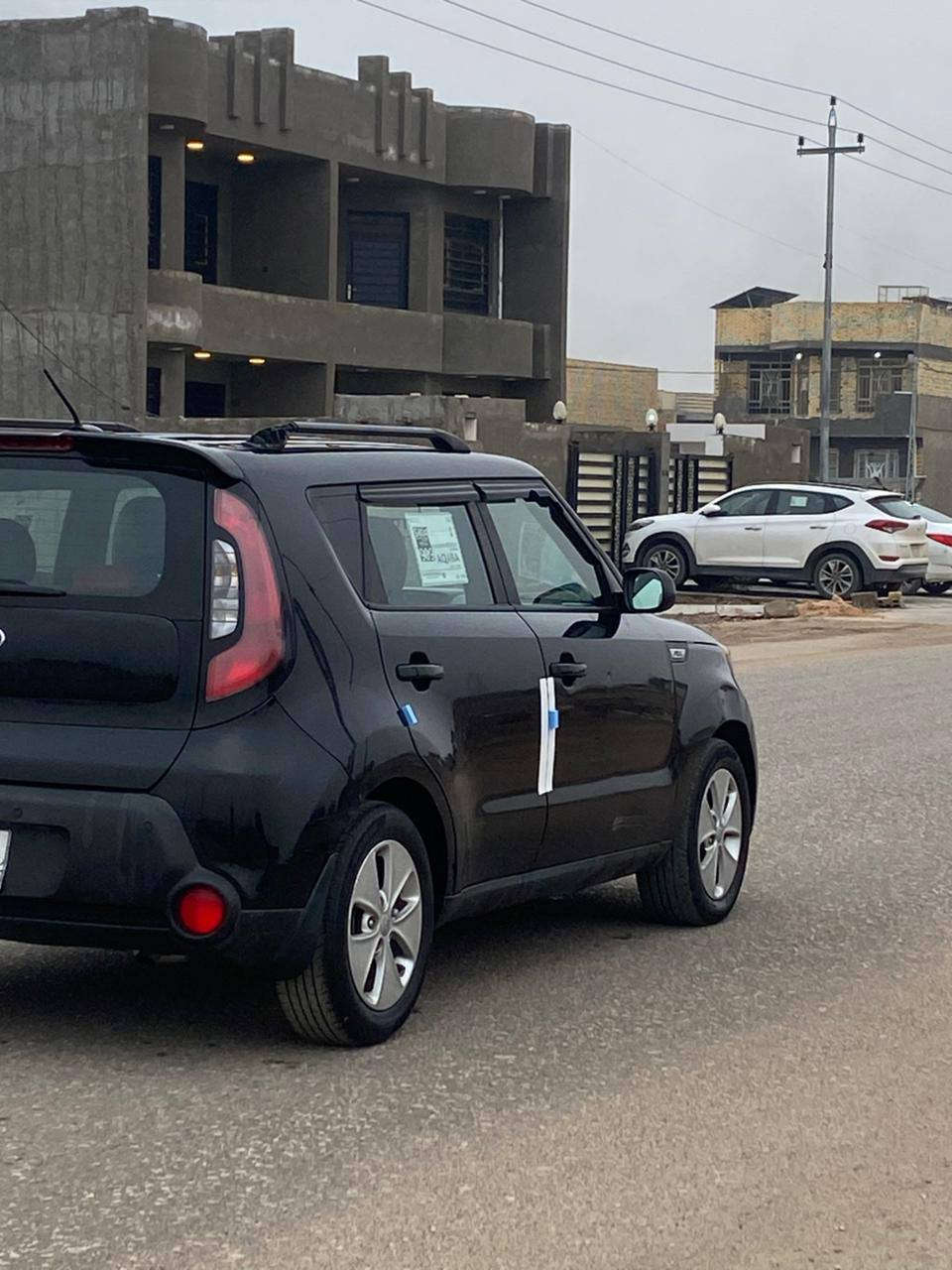 السلام عليكم للبيع صول موديل 2016رقم بغداد السياره جاهزه كير ومحرك كفاله تخم تاير جديد حداديه جديده 
وارد امريكي حاث فقط جاملغ امامي بدون دواخل شواص
كفاله لغود كفاله وبيها بارد بسيط بل باب مال السائق
السعر 95وبيها مجال 
الاستفسار ‏‪0778 246 1532‬‏
مواصفات السياره 
شاشه 
كامره 
حساسات 
تحم أستيرن جهتين 
نضام ايكو 
مري كهربائيه 
بيع فقط دون مراوس و ماترهم قسط 
رقم الشاصي KNDJN2A24G7368409
☝️☝️☝️
