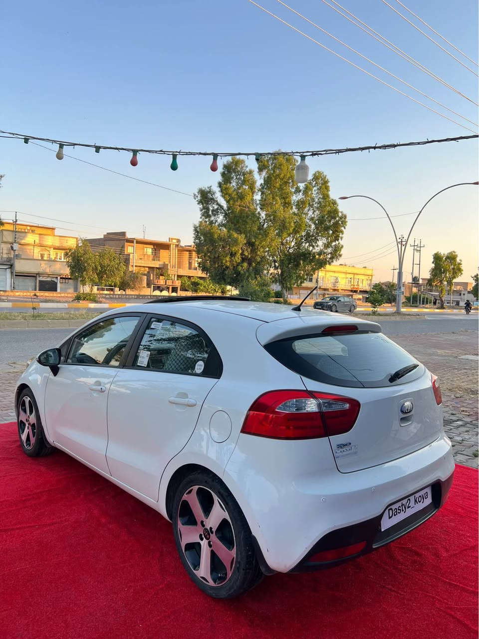 kia rio
2013 
کیا ڕیۆ جانتا 
مۆدیل ٢٠١٣
بێ بۆیاغ 
دو پەڵە ساردی هەیە
فول مواسەفاتە
سێ گێڕە
حاسەیە
ڤۆلیۆمە 
سەنەوی نوێیە 
ڕەقەم هەولێرە
بەناوکردن بەشەرت 
چوار تایەی نوێی لە ژێرە 
ناو قەیسەیە 
تەقەو ڕەقە هەموو بەشەرت 
گێڕ،مەکینە،تەحویل،غەڕامە،بڕاوە،بۆیاغ هەموو بەشەرت
سعری ٩٠ گەڵاو مەجالێکی برایانە 
بۆ زانیاری زیاتر پەیوەندی بەم ژمارە تەلەفۆنەوە بکە 
***********
***********
شوێن.کۆیە كويسينجاك, أربيل
