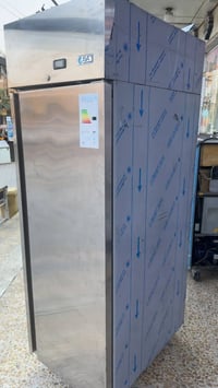 ثلاجة ايطالية • ايزه • استعمال قليل