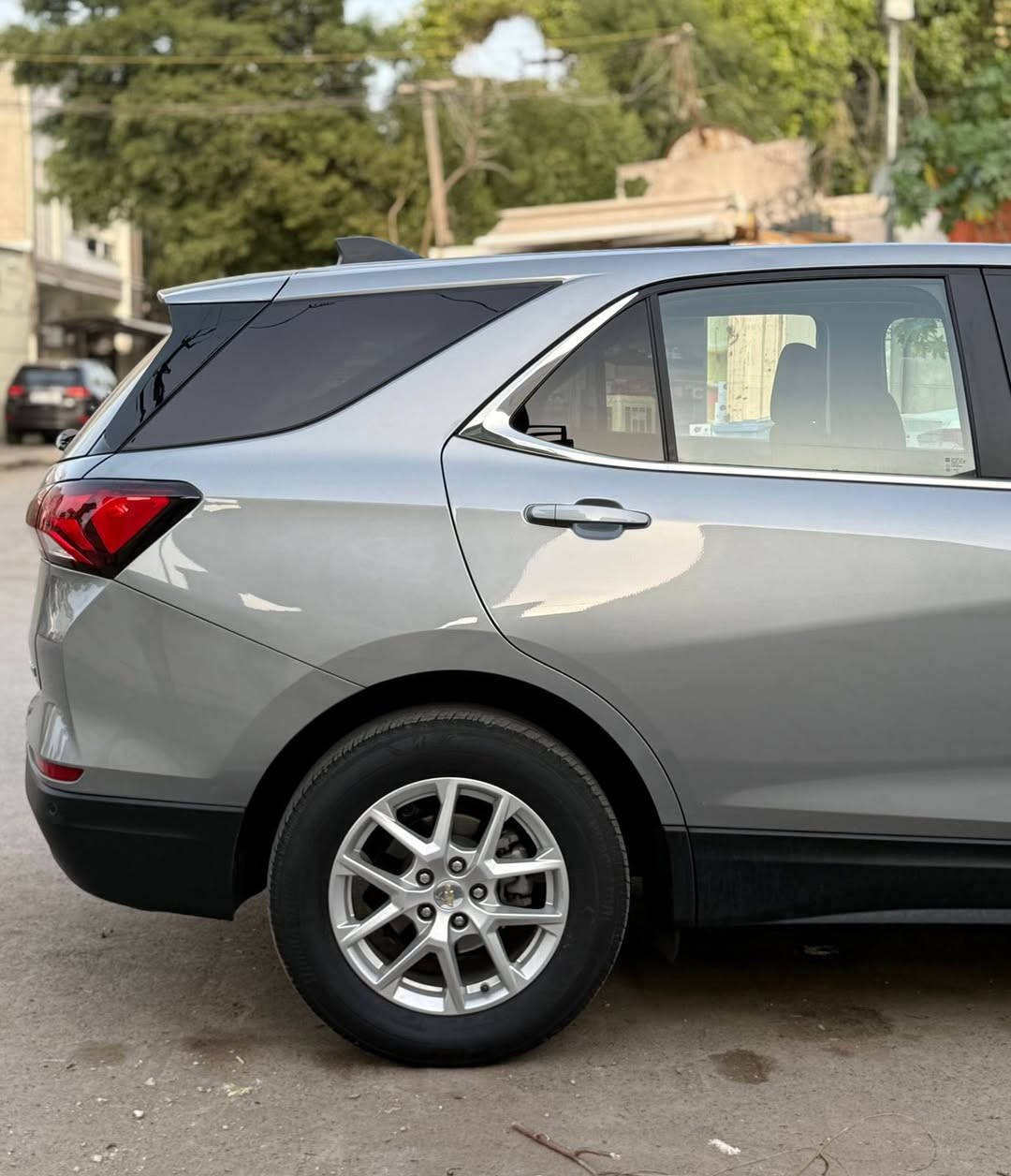 شباب ايكونس 2024  دخول جديد رقمه اربيل سيازة ماشية 35,000  نفس عداد امريكا بيه صبغ جاملغ امامي وربع بنيد بباب سايق مبدل نفس لون  بجم راديتر تبريد كله شركة
سعرها 14,900$ قفل 
***********
