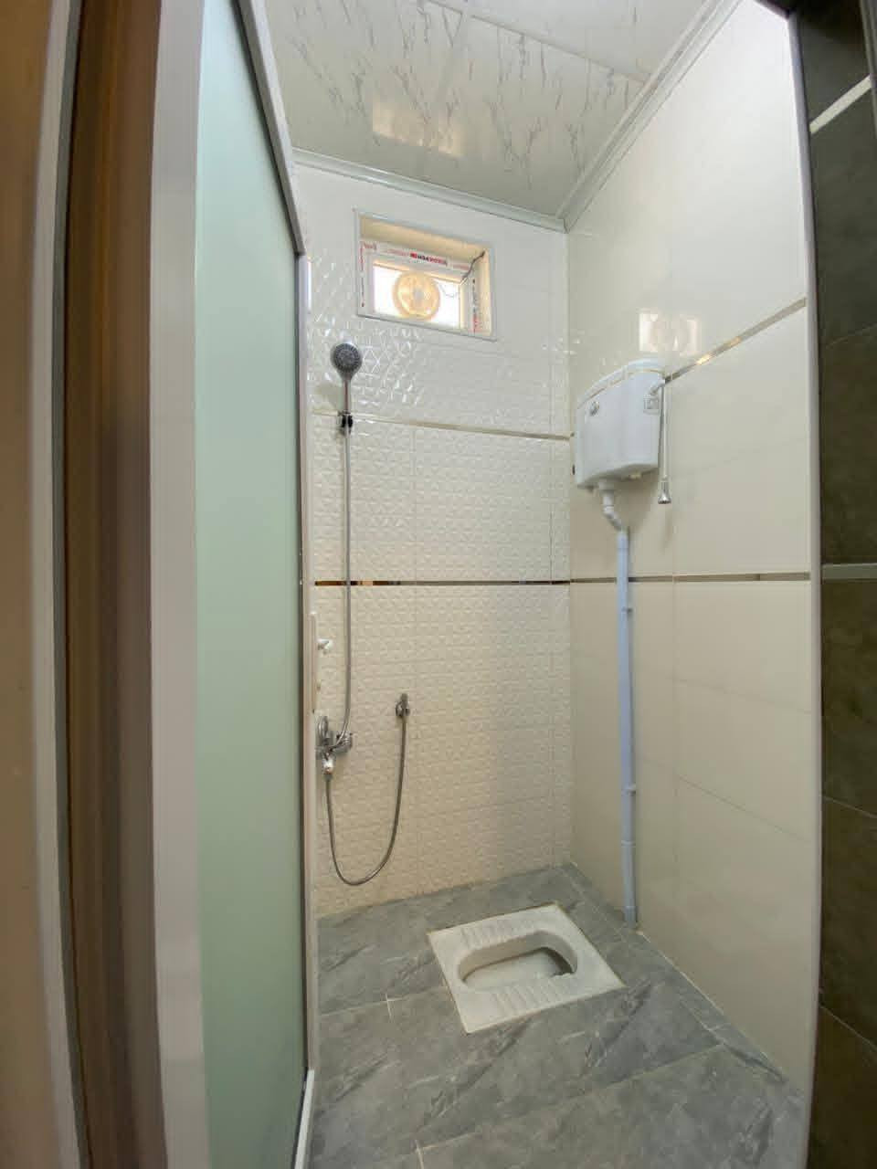 دار للبيع بمساحه 100م طابو زراعي بناء طابوك سقف صب نضام تركي بناء جناي جناي عل شرط بلنجف مقابل ملحق قريه الغدير سعر 45مع مجال للاستفسار واتساب ***********
