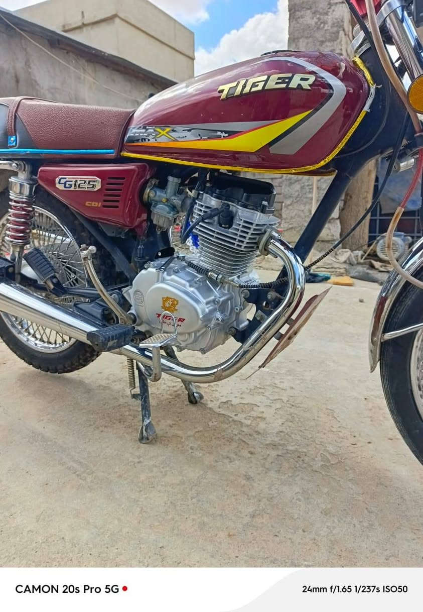 السلام عليكم 
للبيع ماطور تايگر موديل 2023محرك شرط  شركه بعد شرط   بعدو جديد ..كلشي بي بلادي وايرمنيه كلها شغاله ..مكاني موصل… ***********
***********..رجاء" رجاء" المو شراي لا يخابر…
