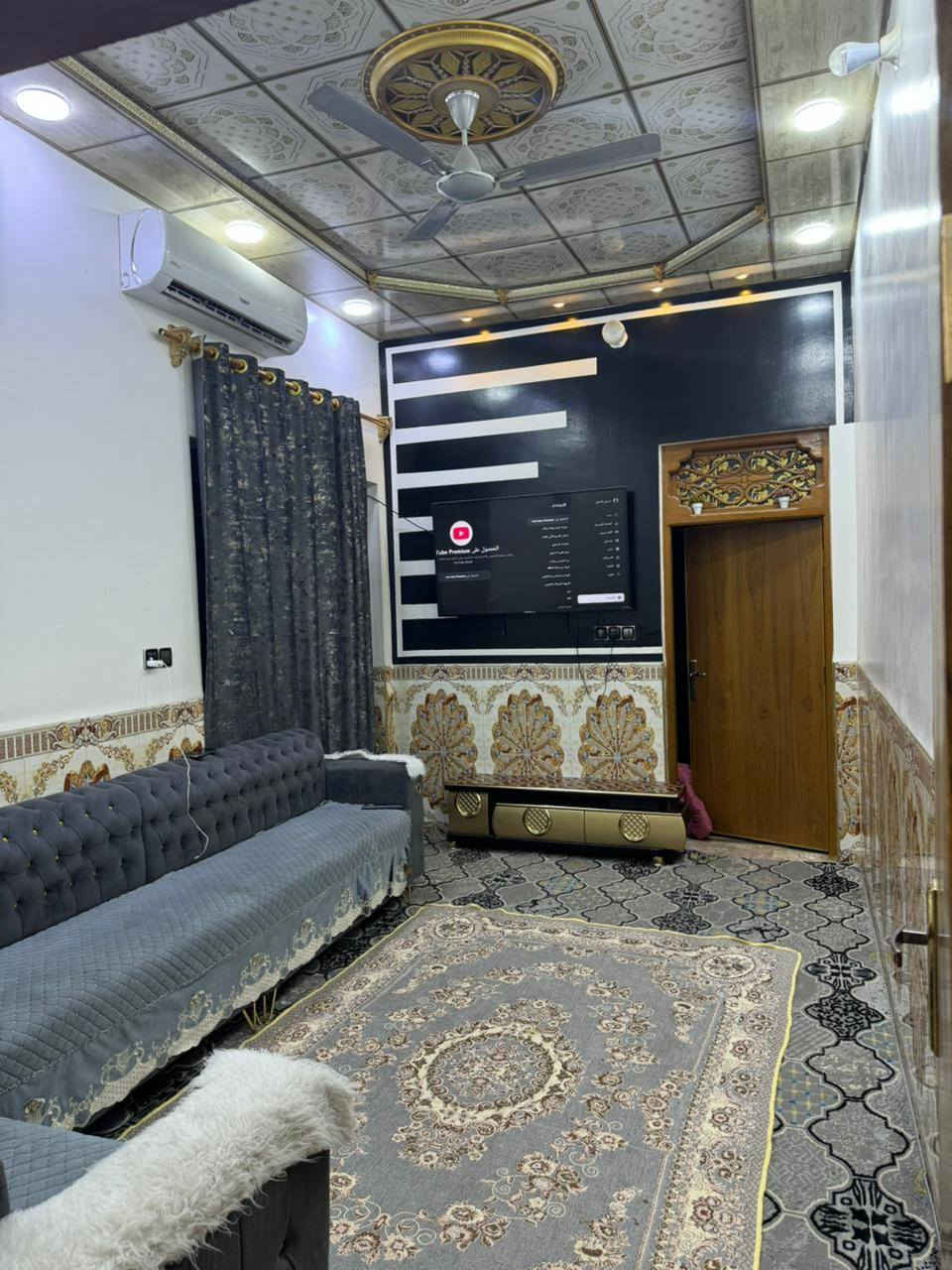 3.🏠 بيت 100متر للبيع طابق واحد ب الحولي حرف Tشارع15 قرب شارع جامعة الكفيل منطقه 63.
🟤الاساس صب والسقف صب كاشي وسيراميك وسقوف ثانوية. 

🟣يحتوي ع غرفة وصالة ومطبخ واستقبال وصحيات. 

للأستفسار ع هذا الرقم *********** واتساب.
