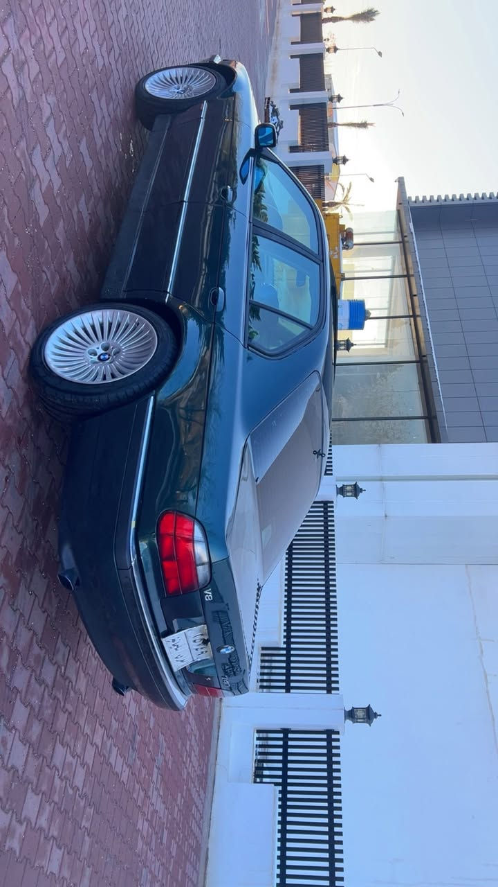 Bmw ًخفاش
موديل1996
حجم محرك44
سياره معمرهه جديد دعامي لل دعاميه
موصفات 1~1فول فول
تبريد تدفيه شغال''كشنات جلد هيتر'ًسلايد' اربع جامات كهرب''دواخل فورميك''دبل ايرباك'' تخم خلفي امامي جديد'' سندوك شفت'' دعاميات حساسات ''شاشه كاميره''كهربايات كلهه شغال  بكلايتات امامي شادلهه جديد'' تخم ويلكب شادلهه بل كرتون 500دولار''بطاريه جديد 105امبير''
سياره مصبوغه عام لل جماليه بيدون معجون فقط صفحة سايق بيهه ضربه خفيفه
كير محرك مكفولات ✈️ اخوان سياره جاهز جاهز من كل نواحي''تحويل بشرط سياره جاهز لل تحويل
سعر (85)ورقه حق جيتك بيهه مجال
عنوان قضاء عقرة قريب من موصل اربيل
***********
***********
واتساب فايبه ر موجود عل كورك
