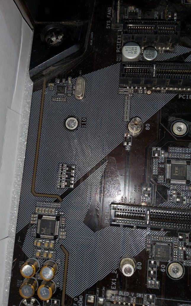 🌹السلام عليكم🌹

⬅️بورد AORUS B450 ELITE كلش نظيفة، البورد ميجي وياهة WIFI و Bluetoothداخلي بس عندي قطعتين الهن➡️

⬅️السعر 125 الف وية التوصيل➡️

⬅️***********➡️
