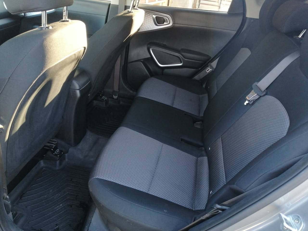 صول ٢٠٢٣ للبيع / محرك ٢٠٠٠ دوش / حادثها مثبت بالصور 
السعر ١٦٥
***********
