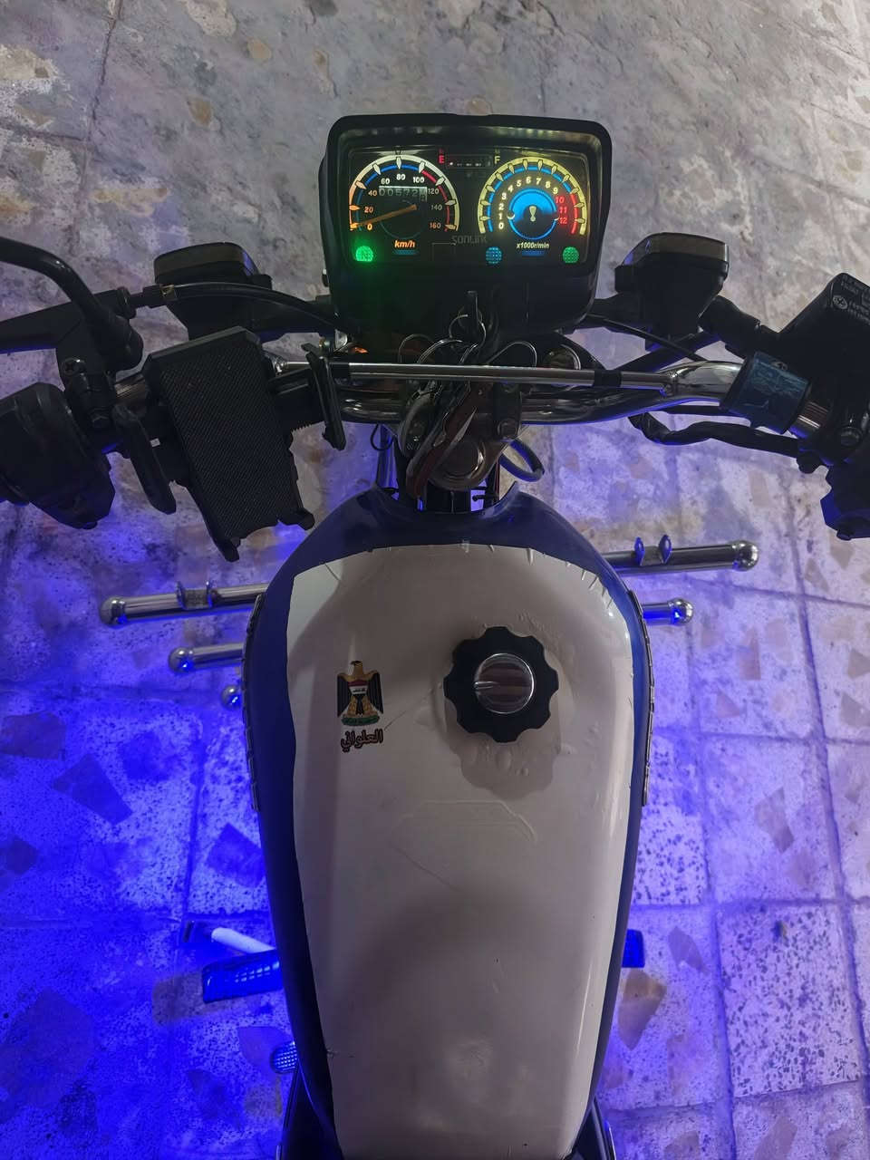 دراجات البيع سيفان موديل 21خير من الله نضيفه كلش وراقه كامله مكمركه السعر 650وبيه مجال رقم *********** اتصال واتساب
