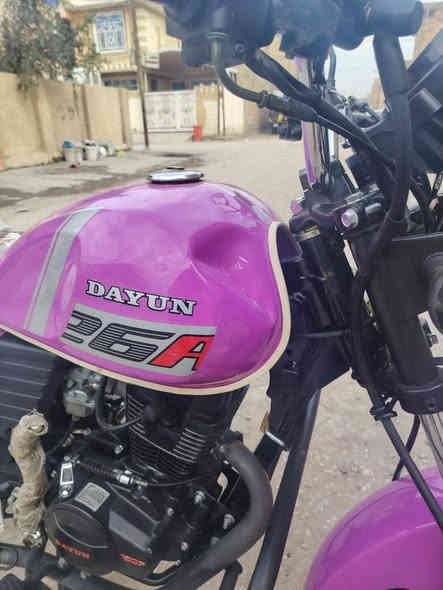 سلام عليكم دراجه دايوان موديل 2023 لون وردي المرغوب نظيفه كلش وبس بيها طعجه بتانكي شويه مثل مامبين كدامكم محرك 150 أوراق اصولي شرط وين ماتريد افحص مكان بابل حي نادر الثالثه سعرها مليون و725 وبيها مجال بسيط رقم الهاتف ***********
