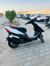 دراجه ماكس عدله 55 مكينه هاون شلعه ومعدل ما نقصها شي  ٥٥٠ وبيها مجال  ...