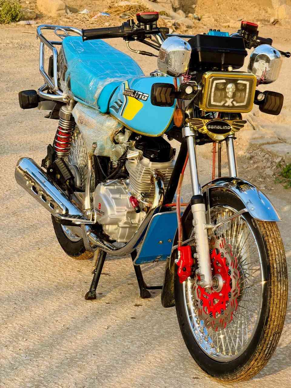 السلام عليكم 
تايكر ختم سونك 25 
كفاله عامه
اوراق سكنر 
كلج عمبار دهن
دراجه بلجيس 
مكان بابل هاشميه 
السعر 725وبيها مجال 
ابو 650لاطب 
للاتصال ***********
