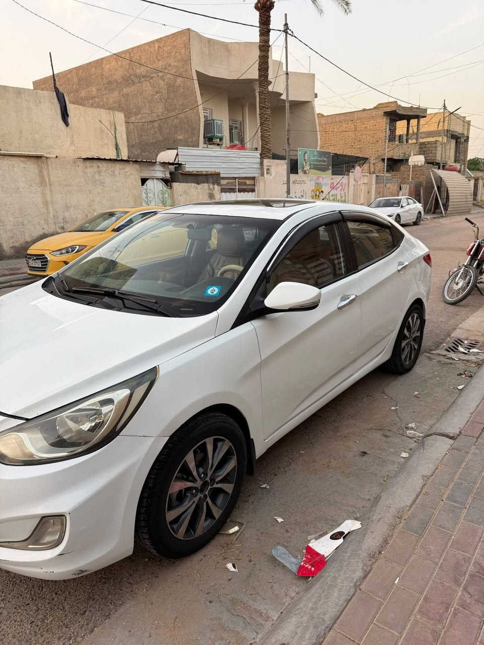 اكسنت مديل ١٤ خليجي 
كير محرك شواصي لغوات كفاله 
تبريد ثلج 
حداديه جديده
ويل كب 
تحكمات  ستيرن 
فتحه سقف
اربعه دسك 
ابيعك صبغ حزام  جماليه 
محرك 1.6
سياره مال جناي
وبيه شويه بلقماره مصلحه واكعه عليهه قمريه  
رقم كربله بسمي تحويل ثاني يوم
 سعر 80 وبيهه مجال  مكاني كربلاء ***********

