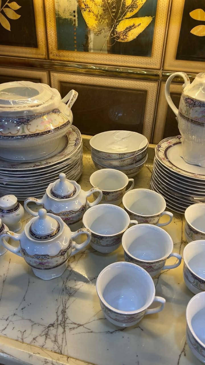 سيت مائدة كامل ٨٢قطعة غير مستخدم بورسلين مزخرف بالبلاتين يدخل غسالة صحون الاستفسار خاص


**إذا كنت صاحب هذا الإعلان وتريد حذفه لأي سبب، رجاءا أرسل رسالة إلى الدعم الفني**