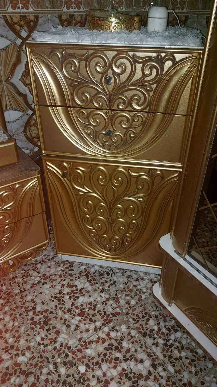 غرفة نوم تركي مستخدمة للبيع نضافة 80 بلمية مكاني بغداد رئاسة العبيدي سعرهه كامله مع ملحقاتهه مليون وتسعميه وبيهه مجال للأستفسار آكثر التواصل مع ***********
