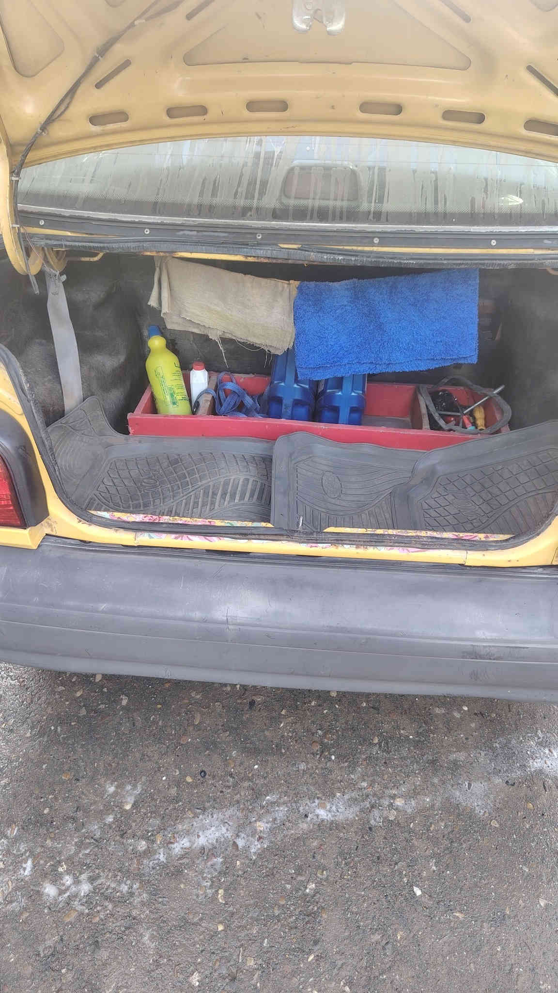 موديل 2011
سياره حلوه مرتبه
تخم تاير
صدر امامي وخلفي جديد
ضفيره جديده
مصفره هيئه وغرامات
بسمي تحويل ثاني يوم
سعر 27 وبيه مجال رقم ***********
مكان زعفرانيه
