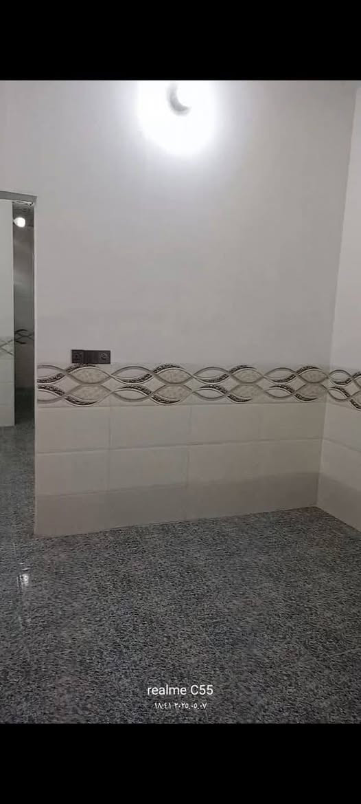 بيت 🏠 50 متر خلف الحر منطقه
الرشديه مقابل مؤسسه الايتام بشارع

 منتجع الشكرجي بناء حديث

 كونكريت مسلح 

تفاصيله طارمه وصحيات واستقبال

 وصاله ومطبخ ومنور وحمام المساحه

 50 متر بناء مال العام جديد سند 25

 اقرار محكمه طابق واحد

الاستفسار ***********
