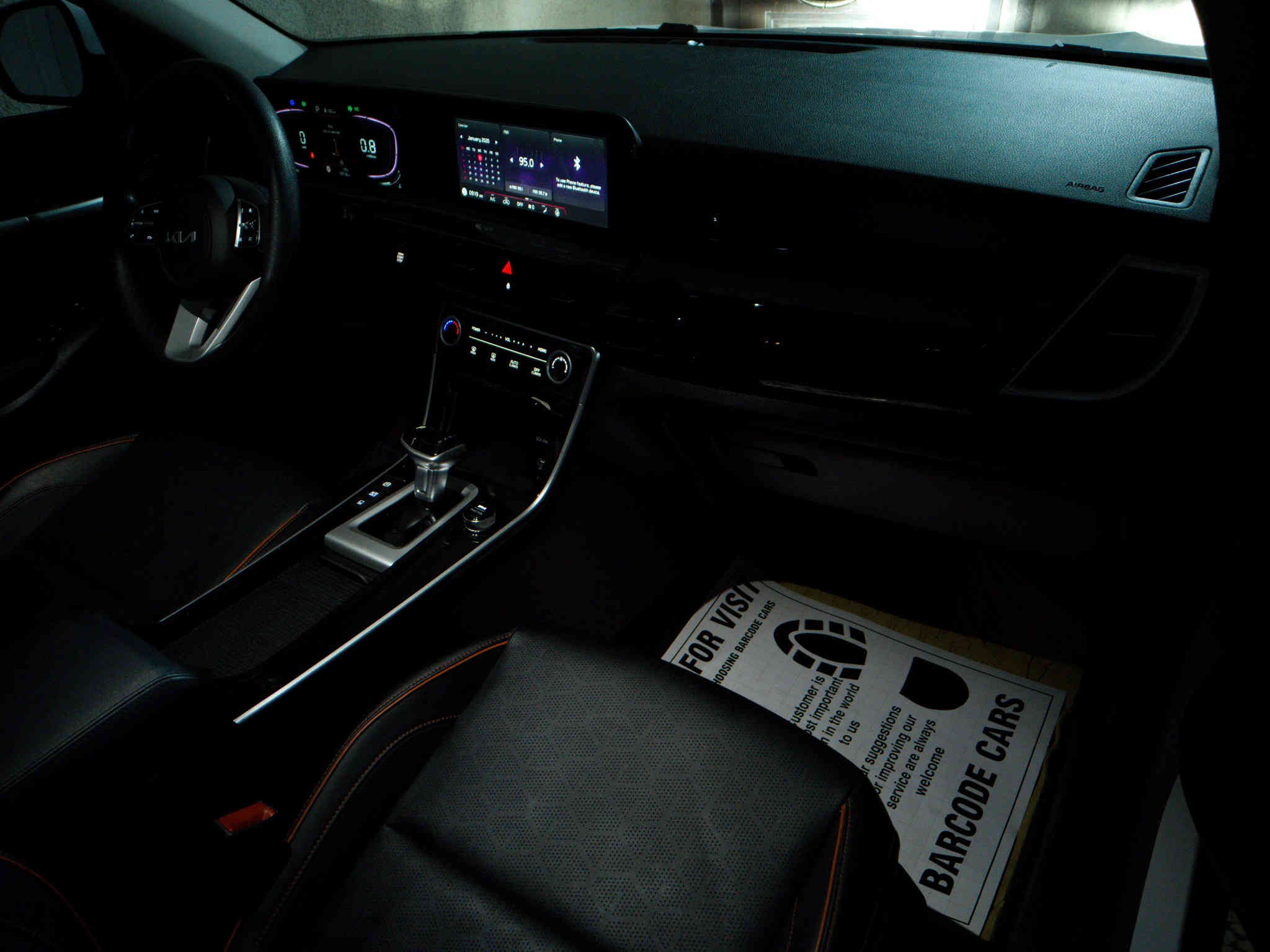 تحيه طيبه 
للبيع كيا سيليتوس موديل 2024
 وارد خليجيه 
فول مواصفات 1/1
رقم بغداد اخر اصدار 
السياره ماشيه 10 لاف كم فقط 
بعده زيرو بمعنى الكلمه
مكفوله من صبغ وبارد  
استلام شهر 3بعده بضمان الشركه 
جميع العده والسبير غير مستخدمه 

المواصفات لمن يود الاطلاع عليها 
- بصمه عدد 2
- بانوراما على مستوى السقف 
- هاند بريك بصمه 
- كشنات جلد مطعم بلونين انيق جدا 
- اوتو هولد 
- اوتو ستارت 
- رادار امامي للتوقف الذاتي 
- تثبيت مسار 
- كامرا دواره 
- شاشه كبيره متصله مع الداشبول تدعم جميع البرامج 
- حساسات محيطيه على جميع جوانب السياره 
- اوامر صوتيه 
- مثبت سرعه 
- ايرباكات محيطيه 
- لايت ايل اي دي بالشباك 
- لايت عدسه وزنون 
- ويل كاب تيتانيوم 
- اشاير بالمري 
- بك لايت ال اي دي متصل 
- حساس ضغط الاطار 
- مانع انزلاق 
- تبريد قطعتين بارد جدا 
- منافذ شحن خلفيه 
- تبريد شاشه 
- ثلاث وضعيات قياده وثلاث 
- وباقي المواصفات الستاندر المعروفه 
الاضافات . . . 
السياره عليه جي بي اس تتبع 
ومسويله شبكه لحمايه الراديتر من الحصى 

- السعر 18300$
- للاتصال ***********
