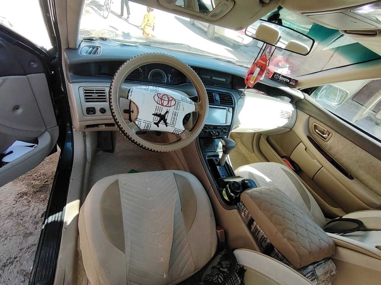 للبيع افلون 2001 خليجي شرط التحويل 

محرك كير مكفولات خير من الله 

كهربائيات كلهة شغاله 

تبريد ثلج تدفئه شغاله 

السياره خير من الله  

رقم سليمانية  دولي

 تحويل مباشر 

كركوك 

السعر ٦٧ وبيهة مجال ان شاء الله 

***********
