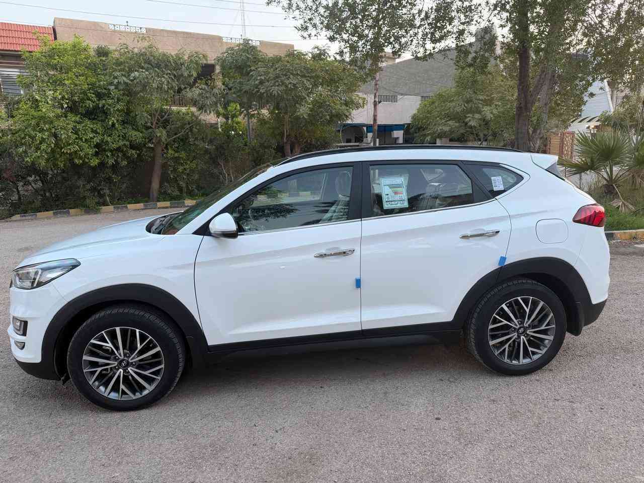 توسان 2020 خليجي كاصد..
مكفوله كفاله عامه..لا صبغ لا بارد لا تبديل
فووول موصفات.. 5 عدسات.. 
 بنوراما..
بصمه..
مري شفط..
ترحيب بل المري..
كراسي كهرباء..
شاشه وكامره خلفيه..
اريل نفيكيشن..
تبريد قطعتين..
بصمتين..
ويل كب..
شاحن واير ليس..
حساس خلفي امامي..
شاشة اعطال بل الدشبول..
السياره فول للاخير كاصد ..
للبيع الشراي يتصل
....*********** .  ....بغداد حي الجهاد
