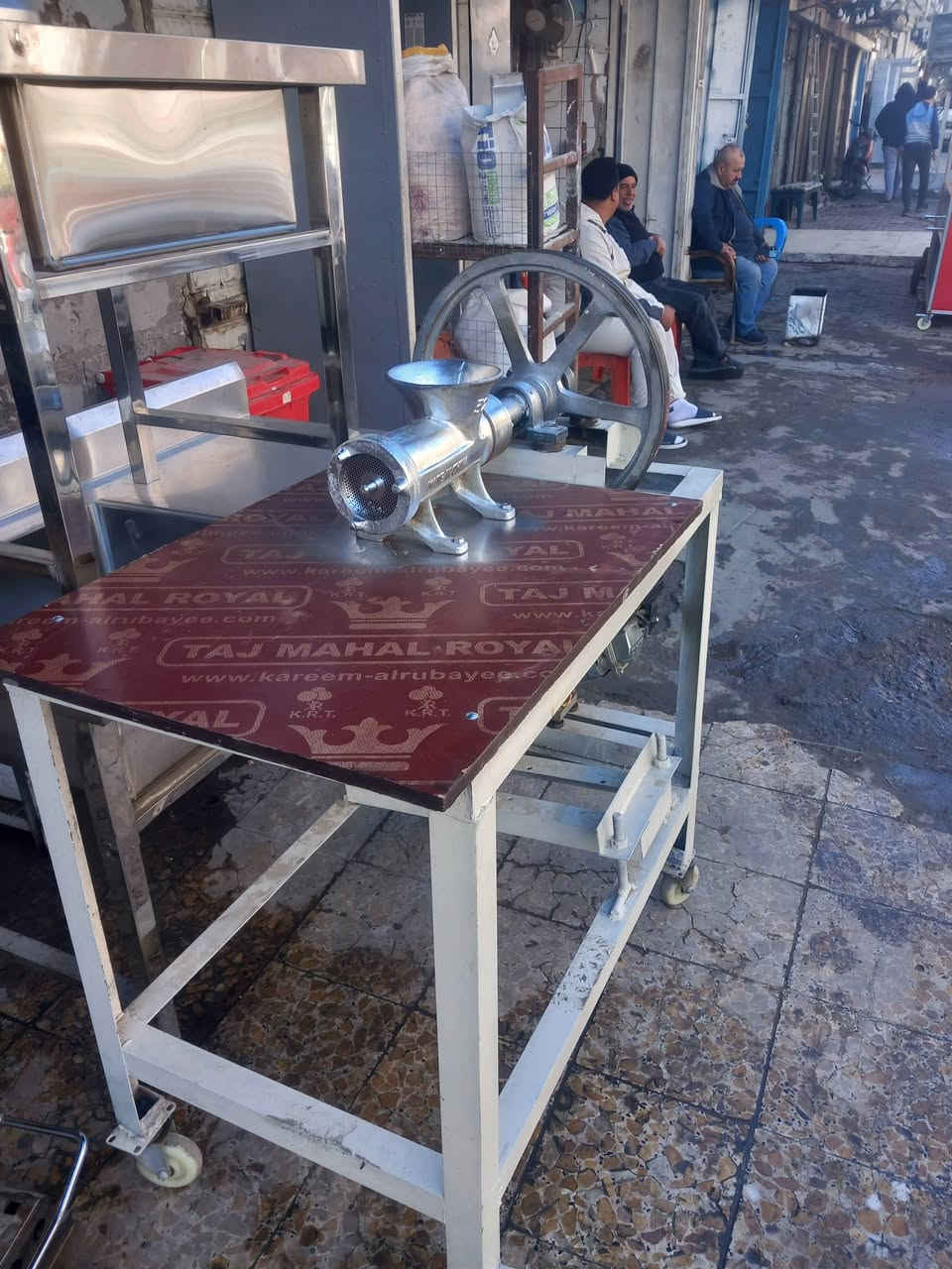 مثرامه لحم دنمر مستعمله مره وحده فقط ***********
