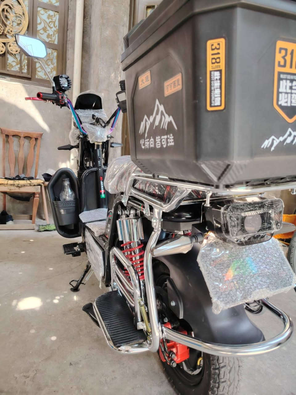 موطور شحن للبيع 
نوع 
جبلي 2025 اخذته 900 وصندوك 35 

 ✅بطاريات عل فحص✅

⭕لايت عالي ناصي 

⭕ شاشه الكترونيه 

⭕نظام ®️ الرجوع الى الخلف

⭕ نظام 4 سرع 1234 

⭕ بريك امامي، خلفي 

⭕ اشاير يمين، يسار

⭕تشغيل عن بعد 

⭕ جهاز انذار سرقه

⭕ شاحنه الشركه الاصليه 

⭕ كلشي شغال كهربائيات 

الموطور جديد 

(( السعر800( بي مجال) مكاني فلوجه شهداء

***********
