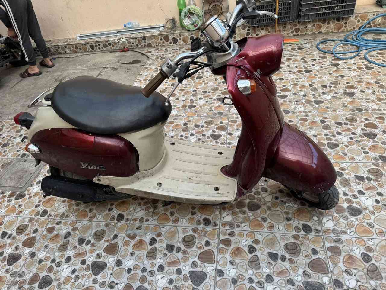 ماطور عبد الحليم للبيع نثيه نكره سلف اي عيب مابي كهربائيات ناقصها باتري الكابريتر بلاد صالنصه بلاد وبي شلعه كلش قويه العنوان كركوك حي عدن السعر خاص او اتصل على ***********
