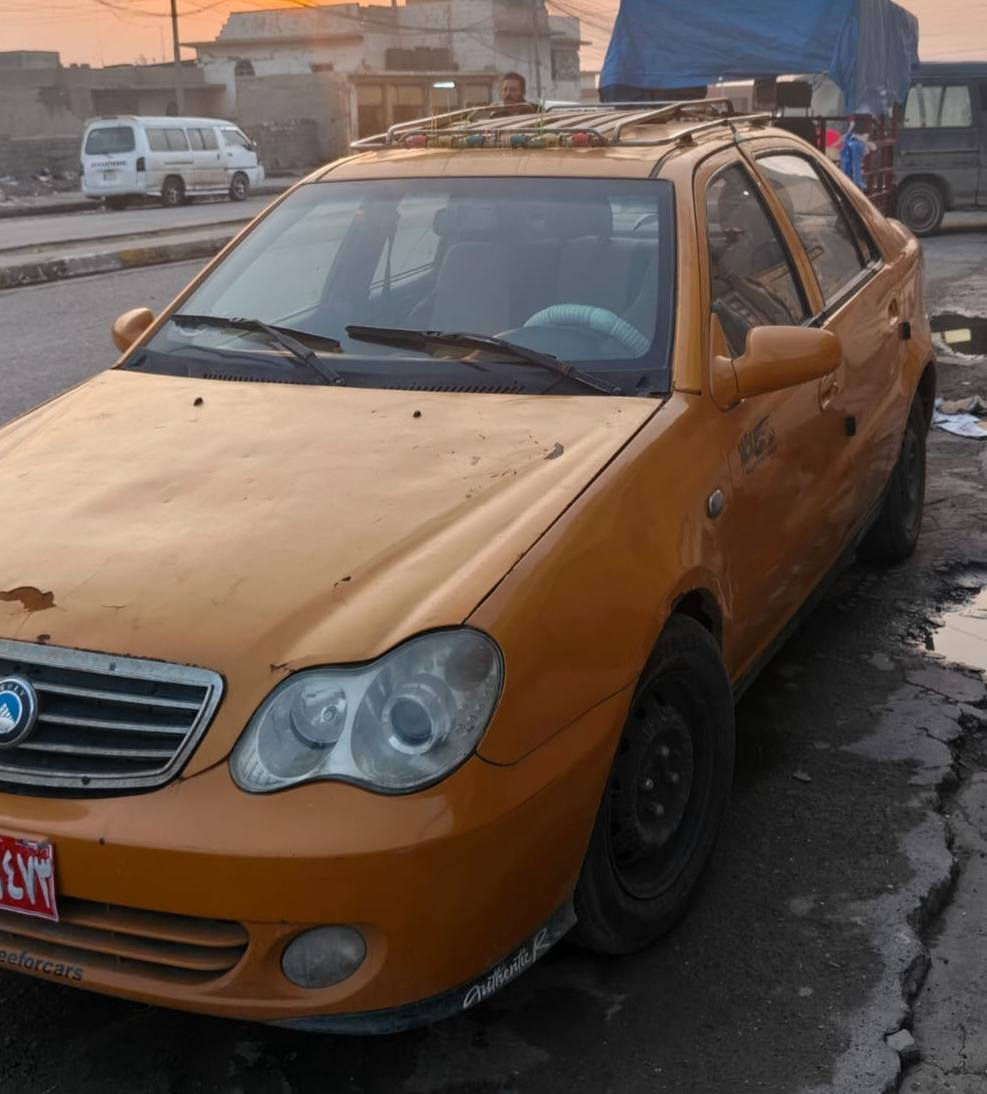 سي كي للبيع موديل 12رقم بغداد احمر غرامات هيئه 50ومرور 100بيها ظربه بجيهة اليمين  والباقي شوف العين السعر 27وبيها مجال ***********
