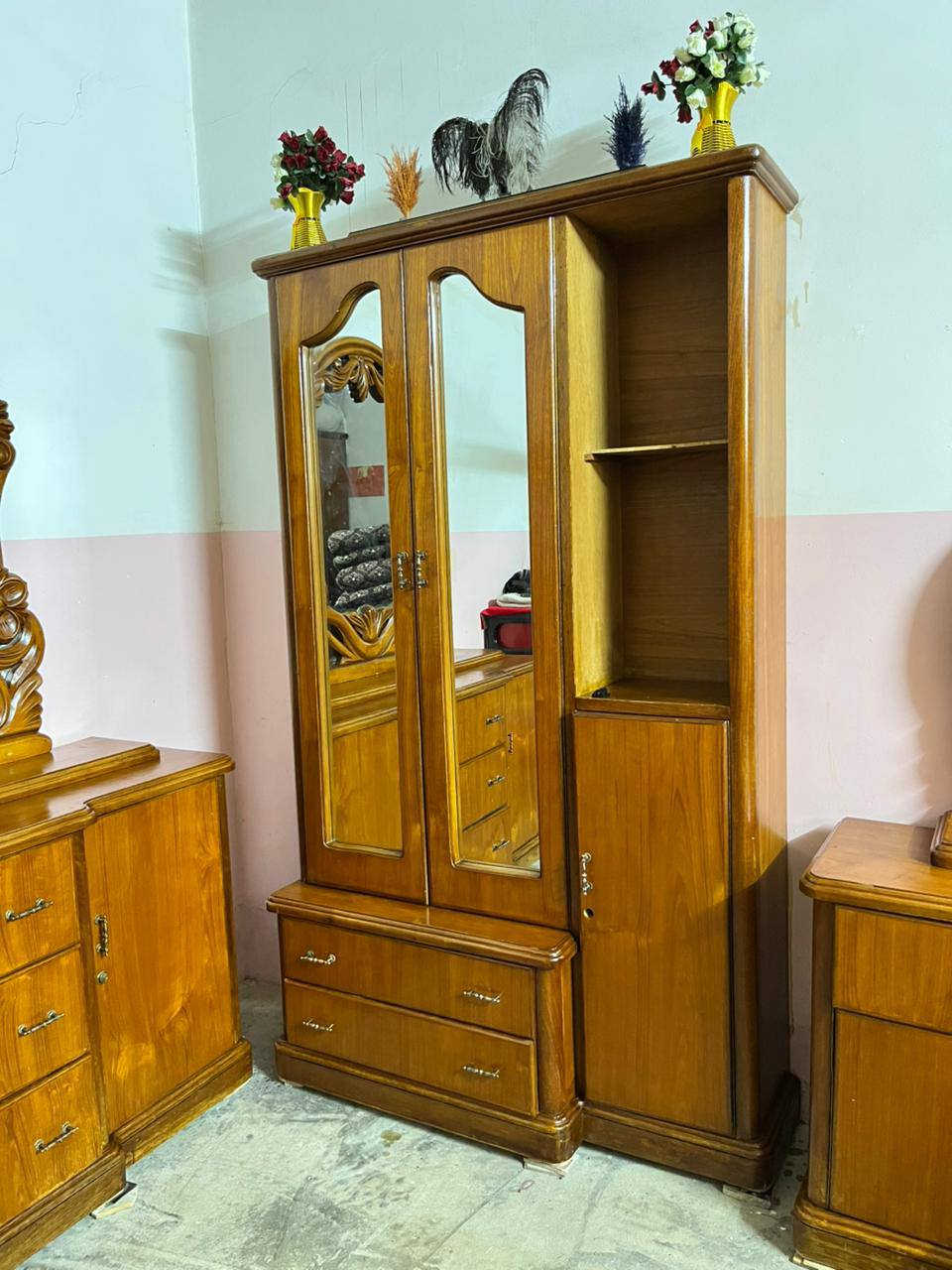 ملحقات غرفه للبيع *********** واتساب فقط
