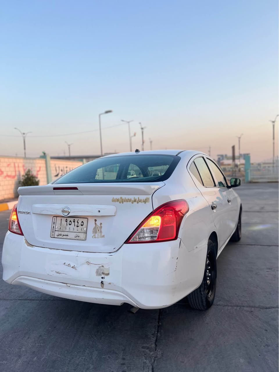 السلام عليكم نيسان مديل (2018) تحويل ثاني يوم سياره جاهزه للاخير السعر (85) $ وبيهه شي بصيط حق الجيه سياره بيهه جاملغ خلفي صبغ وجاملغ امامي مكاني بصره رقم الهاتف (***********) البصرة, العراق
