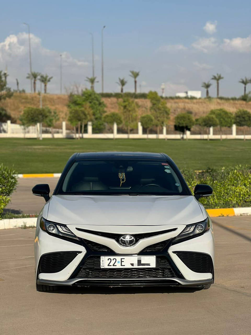 بسم الله الرحمن الرحيم

🚗 تۆیۆتا کامری XSE – ئەمریکی
📅 مۆدیل:2021
🎨 ڕەنگ: سپی سەدەفی
📍 ڕەقەم: هەولیر (سەنەوی نوێ)

⚙️ مواصفات:
• فول مواصفات
• 3 مۆد: ECO – NORMAL – SPORT
• پانۆراما
• کوشن گەرم
• ناو رەش
• ڕادار
• سوکان شەفت

🔧 مەکینە: 2.5 کەپس (4 سلندر)
🛣 ڕۆیشتن: 56 مایل

🎨 بۆیاخ:
یەک چەمەلەخ پشتی لای سەیاق +دوو تەعەدیل/پیش کەس بدون ئێرباگ 
🔢 VIN: 4T1K61AKXMU408707

💰 نرخ:230$ مەجال هەیە
📞 ژمارە ***********
***********

تەنها فرۆشتن أربيل, العراق

