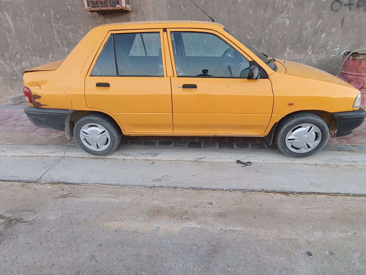 السلام عليكم
سايبه ٢٠٢٥
للبيع السعر ٥٨ بعدها ما مرقمه 
بيها ضربه بل جاملغ الوره قليل
رقمي ***********
