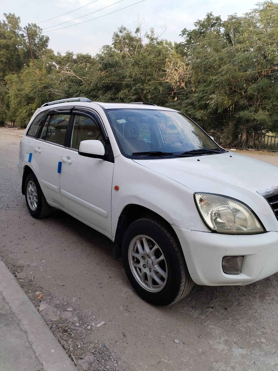 السلام عليكم للبيع تيكو موديل ٢٠١٢ رقم بغداد كير ميكانيكي مكينه ٢٠٠٠سياره جاهزه مابيه اي نقص مواصفات فتحه تحكم ستيرن تدفئه بالكشنات شاشه اندرويد مكان السياره سريع حي العامل مجاور مسبح الرافدين السعر ٥٩ تلفون ***********
